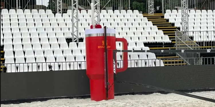 Copa do Mundo de Beach Tennis em SP terá arbitragem dentro de um copo; entenda
