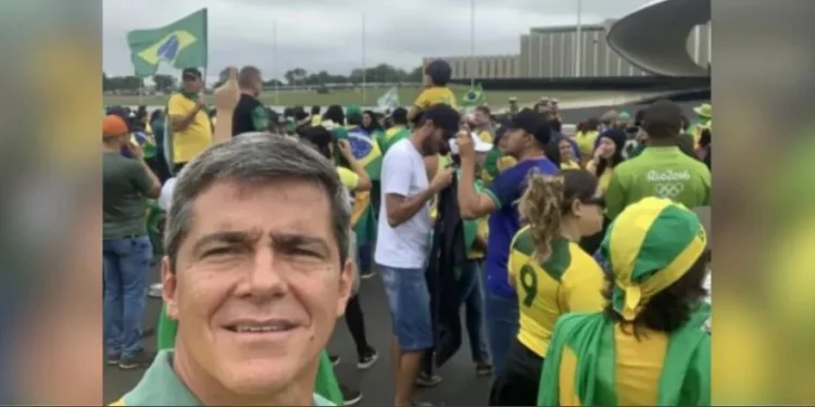 “Delação era uma das linhas de ação”, diz advogado que deixa defesa de general preso