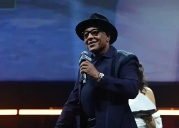 Giancarlo Esposito foi um dos convidados do palco Thunder da CCXP24 nesta sexta-feira (6) • Leo Franco/AgNews