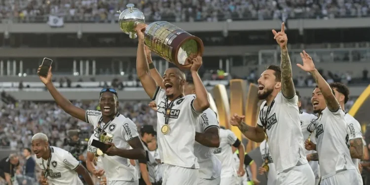 Com gafe e domínio do Botafogo, seleção da Libertadores é revelada pela Conmebol