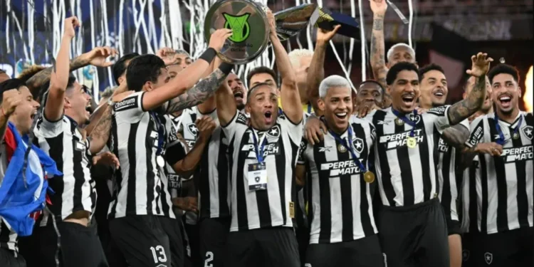 Botafogo vence São Paulo e conquista o Campeonato Brasileiro após 29 anos
