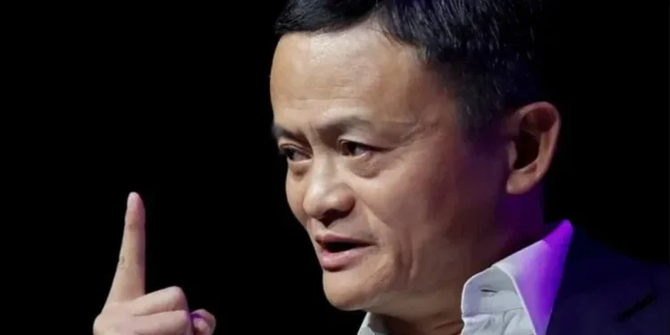 Bilionário chinês Jack Ma faz rara aparição e fala sobre futuro de IA