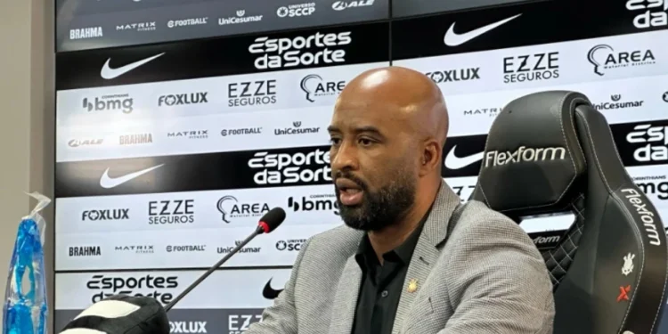 Corinthians no mercado da bola: contratações, saídas e negociações para 2025