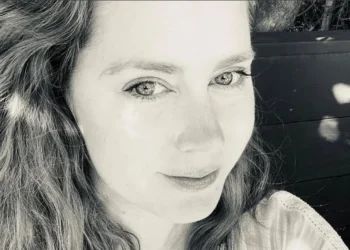 A atriz Amy Adams em foto publicada em seu perfil no Instagram • Instagram/Amy Adams