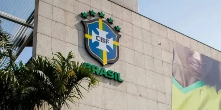 Clubes poderão ter quatro janelas de transferências em 2025; entenda