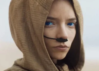 Anya Taylor-Joy fez uma aparição suprresa "Duna: Parte 2" • Divulgação/Warner Bros.