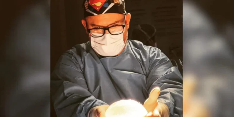 Leandro Fuchs, cirurgião plástico indiciado no Rio Grande do Sul • Reprodução/Facebook