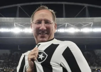 Textor exalta temporada do Botafogo em 2024 • Vitor Silva/Botafogo