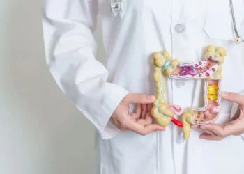 Câncer de intestino cresce entre jovens no mundo, alerta estudo