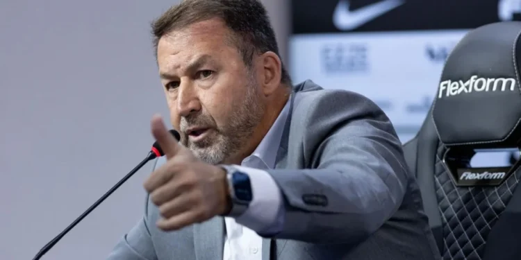 Tuma derruba liminar que suspendia votação de impeachment no Corinthians