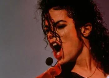 Michael Jackson em 1992 • Instagram/Michael Jackson