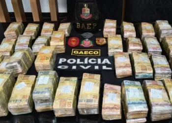 Participam da operação 200 policiais militares, 163 policiais civis, 33 delegados e promotores e servidores do Ministério Público. • MPSP