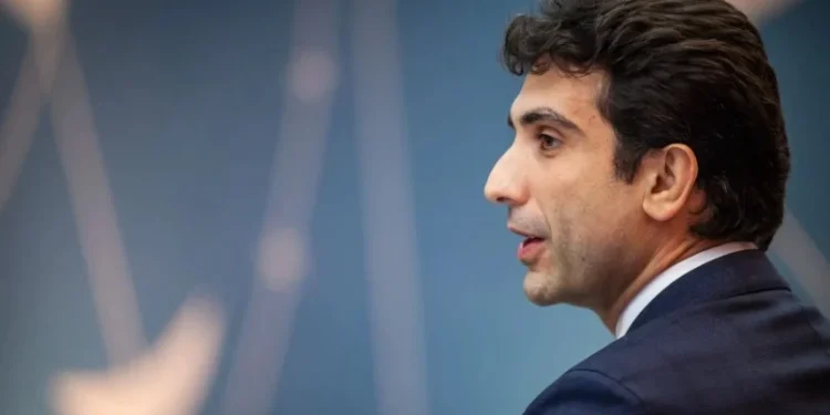 Fake news circulam no “X” usando nome de Gabriel Galípolo, que assumirá BC