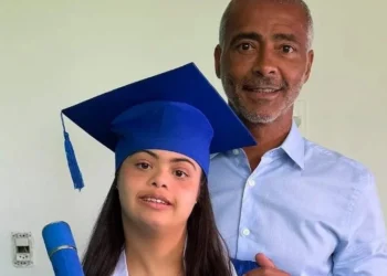 Ivy Faria, 19, vai cursar artes cênicas na universidade • Reprodução/Instagram/Romário