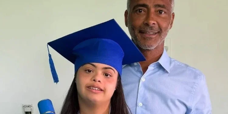 Ivy Faria, 19, vai cursar artes cênicas na universidade • Reprodução/Instagram/Romário