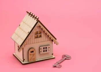 Plenário da Câmara dos Deputados aprovou nesta terça-feira (17) o projeto da regulamentação da reforma tributária • Getty Images