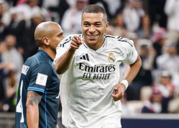 Mbappé comemora gol contra o Pachuca • Divulgação/Real Madrid