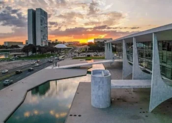 Palácio do Planalto e de parte da Praça dos Três Poderes, mostrando também o Congresso • Divulgação/Ricardo Stuckert/PR
