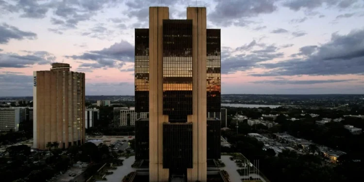 Queima de reservas do BC já impacta, em números, percepção de risco de se investir no Brasil