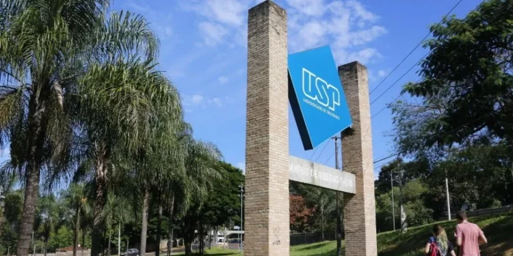 USP abre inscrições para cursos com estudantes internacionais