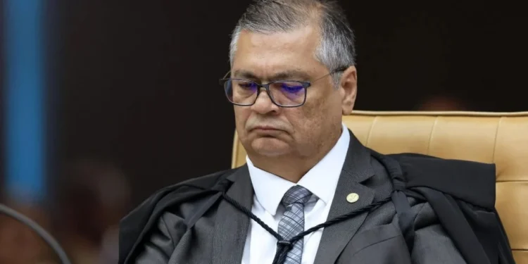 Governo teme que decisão de Dino atrapalhe orçamento de 2025