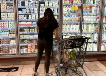 Supermercado em Los Angeles, EUA • Lucy Nicholson/Reuters