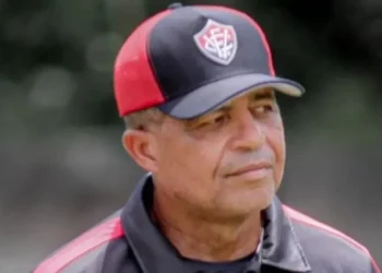 Laelson Lopes, técnico do Vitória que comandará a equipe na Copinha • Divulgação/Vitória
