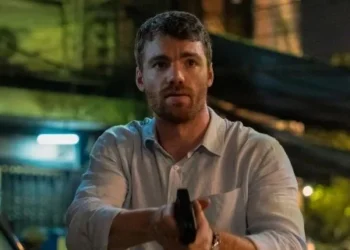 Imagens da 2ª temporada de "O Agente Noturno" • Divulgação/ Netflix