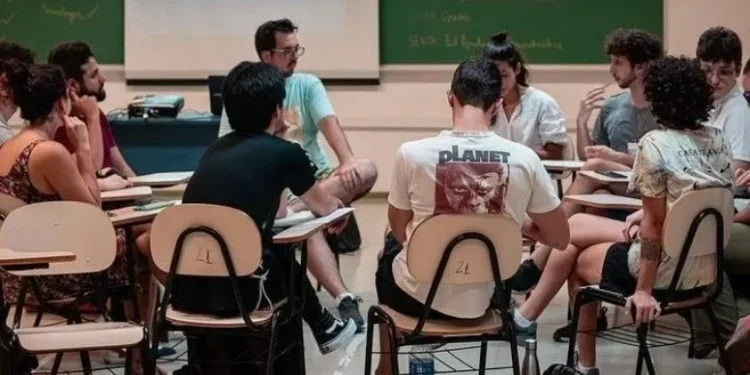 As inscrições vão até 24 de janeiro de 2025 • Reprodução/Instagram/Cursinho Popular da Psicologia