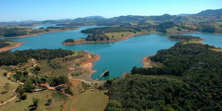 Reservatórios das hidrelétricas batem marca de 50% após período de seca