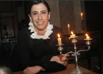 A série Minha Estupidez, criada e protagonizada pela atriz e escritora Fernanda Torres, • Divulgação/TV Brasil