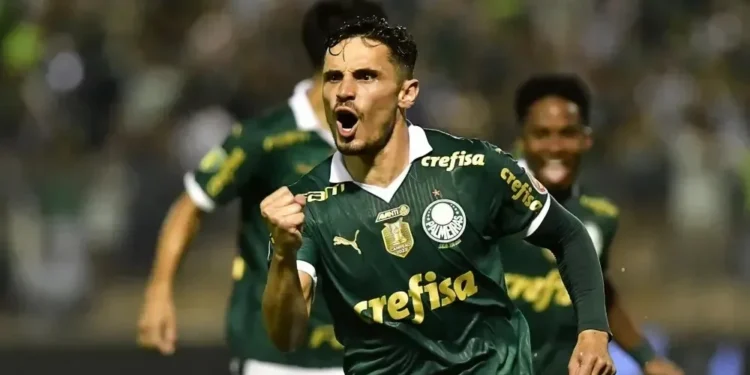 “Raphael Veiga fica no Palmeiras até o Mundial de Clubes”, crava Morelli