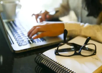 Os cursos são ideais para quem deseja se atualizar ou aprender novos temas • Marcelo Camargo/Agência Brasil