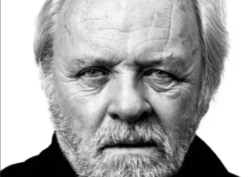 O Ator Anthony Hopkins em retrato em preto e branco • Andy Gotts