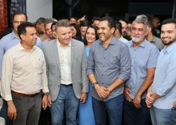 Eduardo Siqueira relembrou que era secretário de governo quando a estrutura atual da unidade escolar foi inaugurada, no ano de 2000