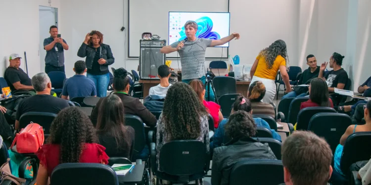 Curso tem 60 vagas disponíveis e ocorre das 19h às 22h, do dia 22 a 24 de janeiro. Foto – Carlessandro Souza.