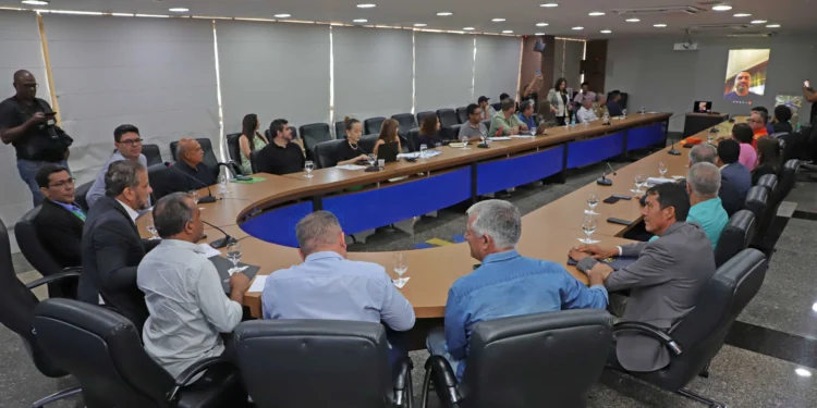 No encontro, ficou estabelecido que o Governo do Tocantins vai atuar para providenciar a travessia de pessoas de forma gratuita entre os dois municípios