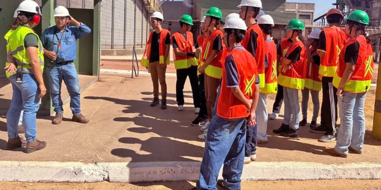 Estudantes falam da integração do ensino médio com os cursos técnicos para a formação pessoal e profissional