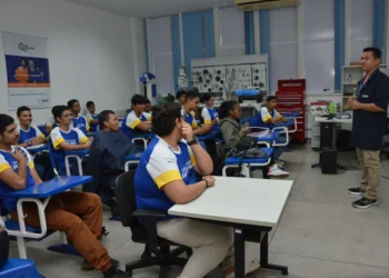 Matrículas para cursos técnicos integrados ao ensino médio ainda podem ser realizadas na rede estadual de educação