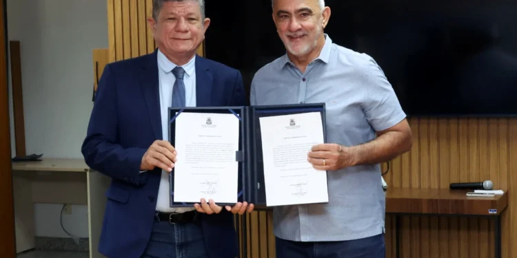 Amélio participa de missão internacional e transfere Presidência da Aleto a Ivory