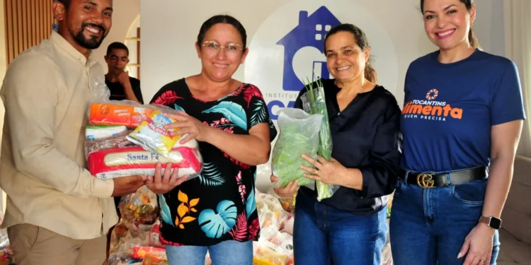 Doações foram encaminhadas a famílias atendidas pelo Instituto Arthur Peterson - IAP CasAzul, localizado no Jardim Aureny IV, região Sul de Palmas