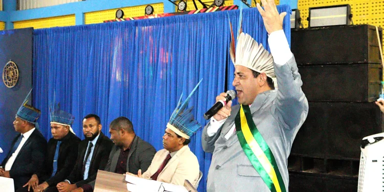 João Alberto enaltece Silvino, defende harmonia entre os poderes e agradece a Wanderlei Barbosa pela presença em sua posse