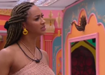 Aline é dupla de Vinícius no BBB25 • Reprodução/Globoplay
