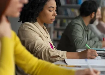 Universidades federais oferecem curso sobre relações étnico-raciais