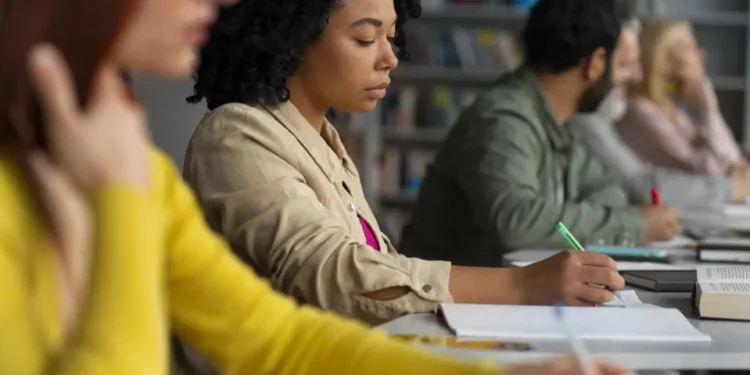 Universidades federais oferecem curso sobre relações étnico-raciais