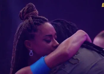 Aline e Diogo na festa do BBB25 de quarta-feira (22) • Reprodução/TV Globo