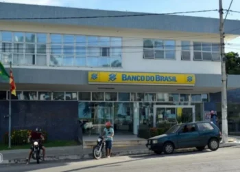 Agência do Banco do Brasil foi furtada após homem invadir agência pelo telhado • Reprodução/Google Street View