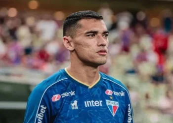 Santos, goleiro do Fortaleza, é atualmente reserva no clube cearense • Divulgação/Fortaleza