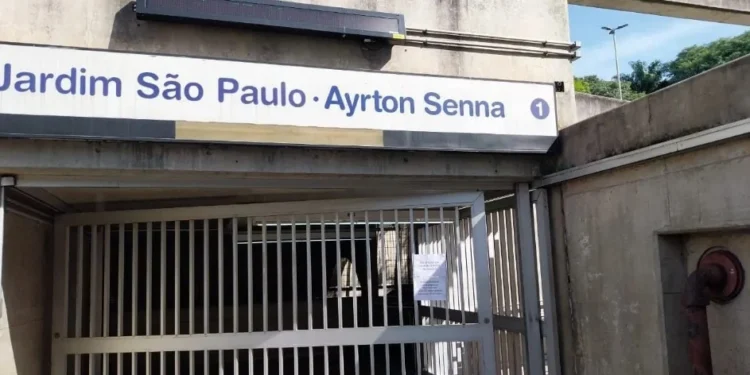 Metrô de São Paulo tem duas linhas com falhas; estação “alagada” é problema