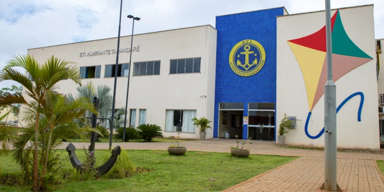 ETI Almirante Tamandaré promove palestras para abertura do ano letivo 2025